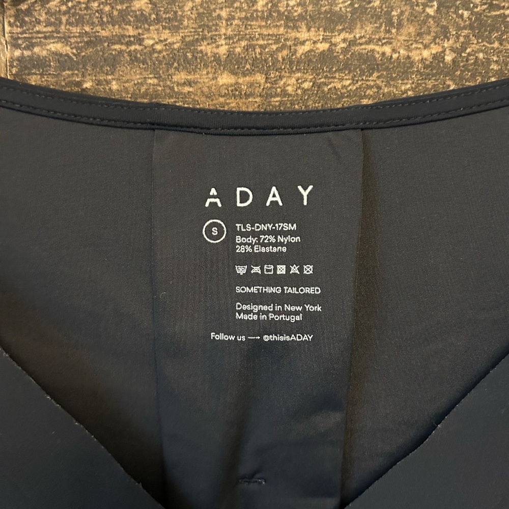 ADAY Something Tailored Top Navy Small EUC Minima… - image 2